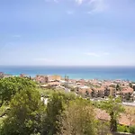 Apartment Lovely In Marina